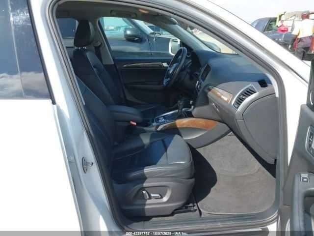 Белый Ауди Ку 5, объемом двигателя 2 л и пробегом 76 тыс. км за 4000 $, фото 4 на Automoto.ua