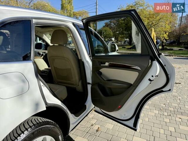 Білий Ауді Ку 5, об'ємом двигуна 1.98 л та пробігом 191 тис. км за 17800 $, фото 65 на Automoto.ua