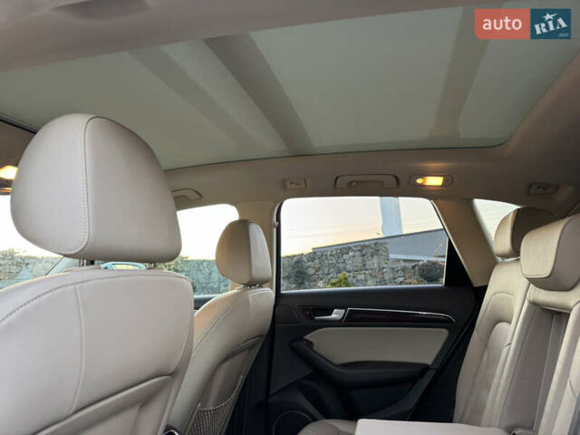 Білий Ауді Ку 5, об'ємом двигуна 2 л та пробігом 173 тис. км за 15700 $, фото 50 на Automoto.ua