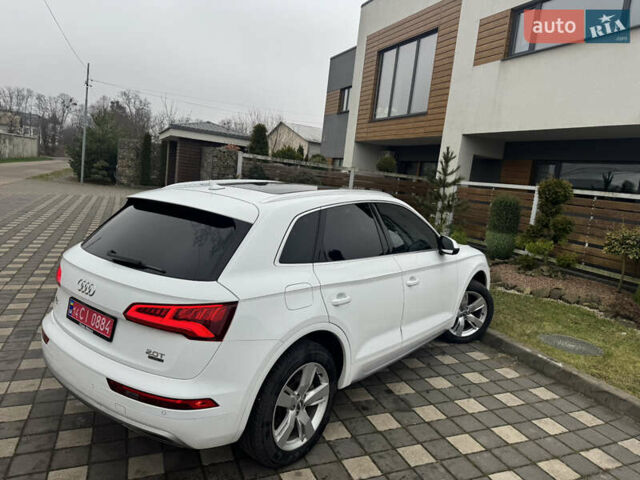 Білий Ауді Ку 5, об'ємом двигуна 2 л та пробігом 185 тис. км за 20990 $, фото 7 на Automoto.ua