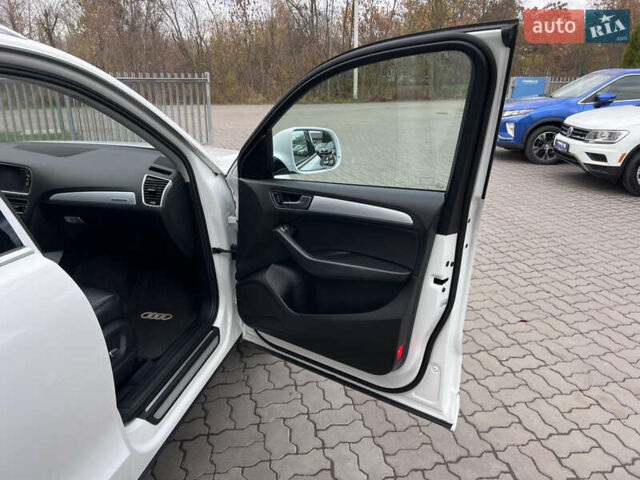 Белый Ауди Ку 5, объемом двигателя 1.98 л и пробегом 144 тыс. км за 15490 $, фото 27 на Automoto.ua