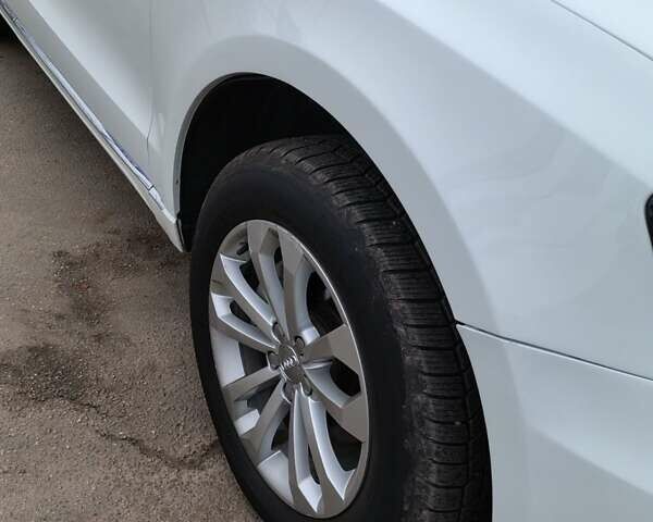 Белый Ауди Ку 5, объемом двигателя 2 л и пробегом 150 тыс. км за 17425 $, фото 2 на Automoto.ua