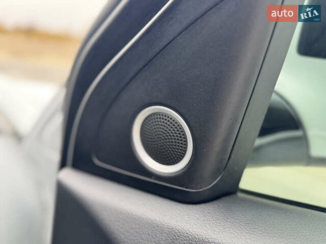 Белый Ауди Ку 5, объемом двигателя 3 л и пробегом 179 тыс. км за 17900 $, фото 30 на Automoto.ua