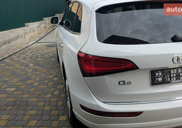 Белый Ауди Ку 5, объемом двигателя 1.98 л и пробегом 233 тыс. км за 15399 $, фото 7 на Automoto.ua