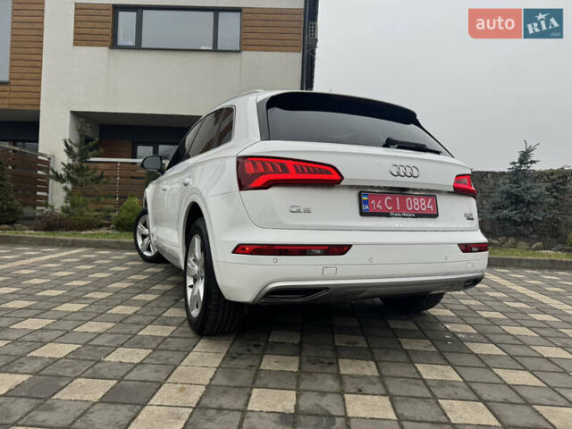 Білий Ауді Ку 5, об'ємом двигуна 2 л та пробігом 185 тис. км за 20990 $, фото 32 на Automoto.ua