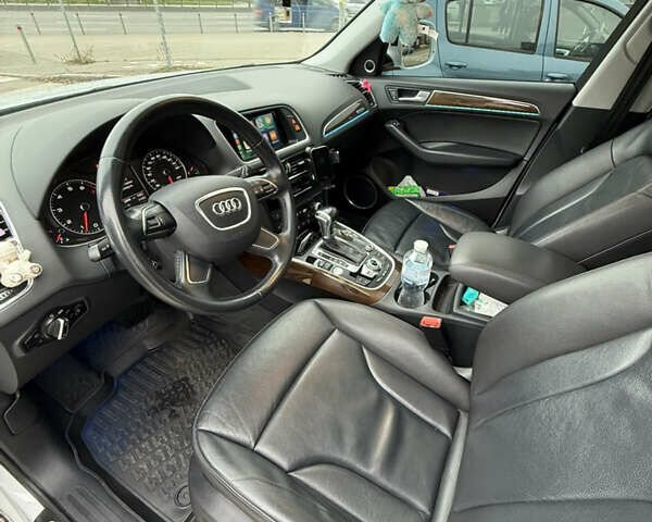 Белый Ауди Ку 5, объемом двигателя 1.98 л и пробегом 141 тыс. км за 17500 $, фото 13 на Automoto.ua