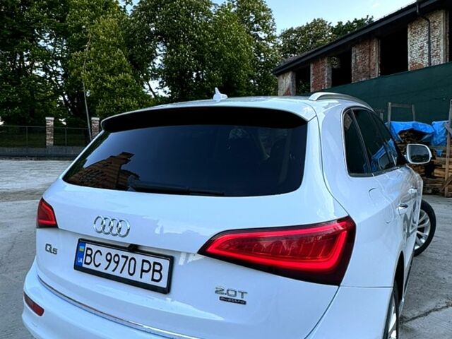 Белый Ауди Ку 5, объемом двигателя 2 л и пробегом 138 тыс. км за 16750 $, фото 4 на Automoto.ua