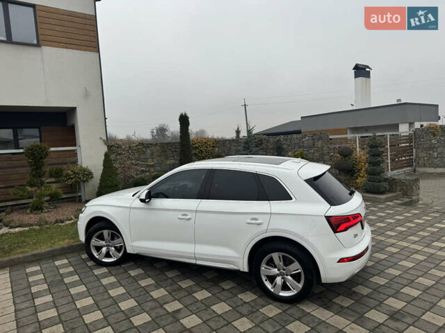 Білий Ауді Ку 5, об'ємом двигуна 2 л та пробігом 185 тис. км за 20990 $, фото 28 на Automoto.ua