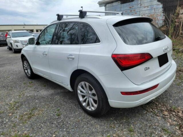 Белый Ауди Ку 5, объемом двигателя 2 л и пробегом 68 тыс. км за 3000 $, фото 2 на Automoto.ua