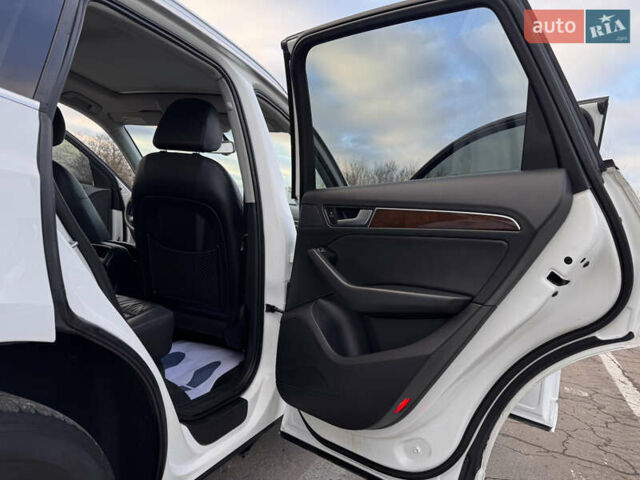 Белый Ауди Ку 5, объемом двигателя 2 л и пробегом 167 тыс. км за 16499 $, фото 35 на Automoto.ua