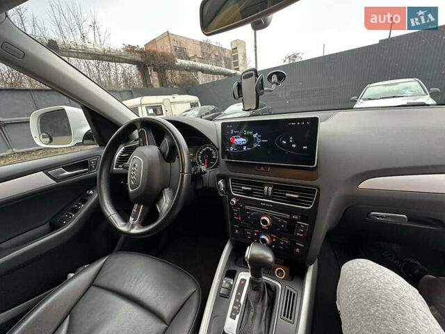 Белый Ауди Ку 5, объемом двигателя 2 л и пробегом 130 тыс. км за 17500 $, фото 51 на Automoto.ua