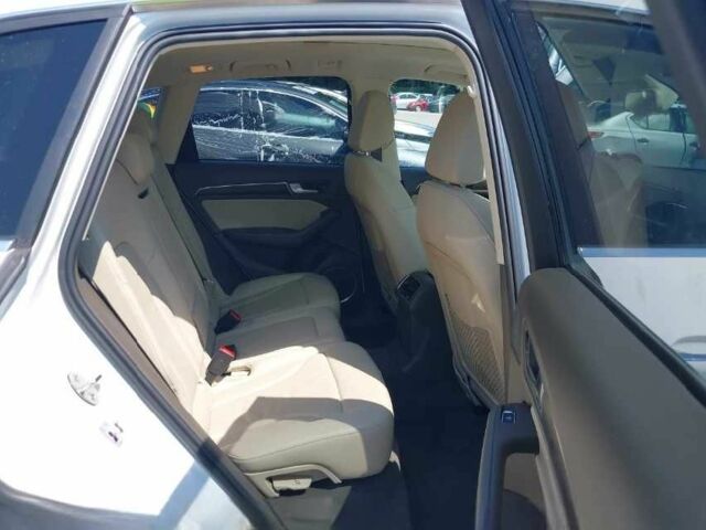 Белый Ауди Ку 5, объемом двигателя 0 л и пробегом 38 тыс. км за 14900 $, фото 4 на Automoto.ua