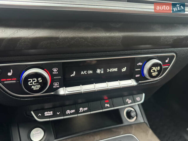 Білий Ауді Ку 5, об'ємом двигуна 2 л та пробігом 185 тис. км за 20990 $, фото 57 на Automoto.ua