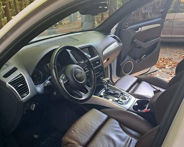 Белый Ауди Ку 5, объемом двигателя 1.98 л и пробегом 171 тыс. км за 19000 $, фото 4 на Automoto.ua