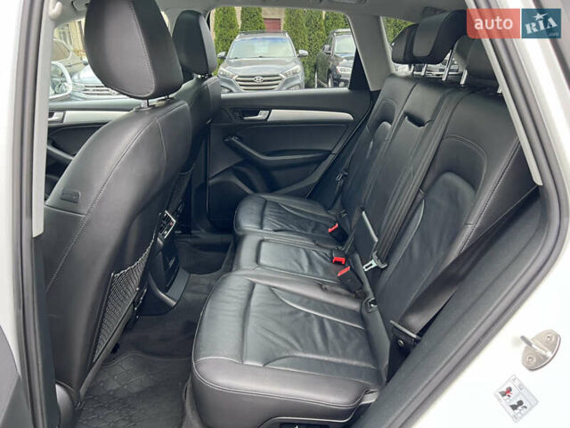 Белый Ауди Ку 5, объемом двигателя 1.98 л и пробегом 144 тыс. км за 15490 $, фото 37 на Automoto.ua