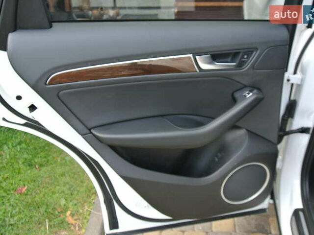 Белый Ауди Ку 5, объемом двигателя 1.98 л и пробегом 146 тыс. км за 17900 $, фото 15 на Automoto.ua