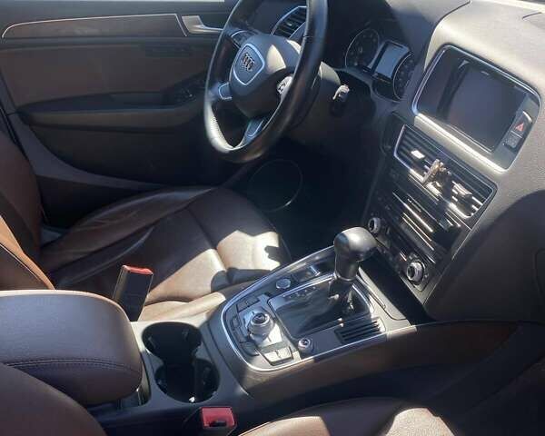 Білий Ауді Ку 5, об'ємом двигуна 1.98 л та пробігом 98 тис. км за 22700 $, фото 12 на Automoto.ua