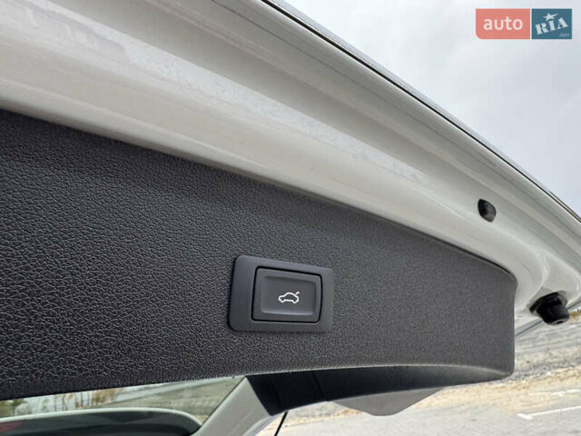 Белый Ауди Ку 5, объемом двигателя 3 л и пробегом 179 тыс. км за 17900 $, фото 20 на Automoto.ua