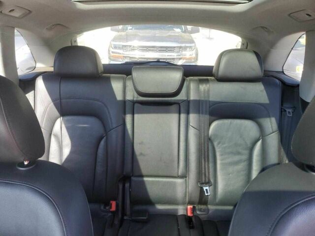 Белый Ауди Ку 5, объемом двигателя 2 л и пробегом 99 тыс. км за 2900 $, фото 9 на Automoto.ua