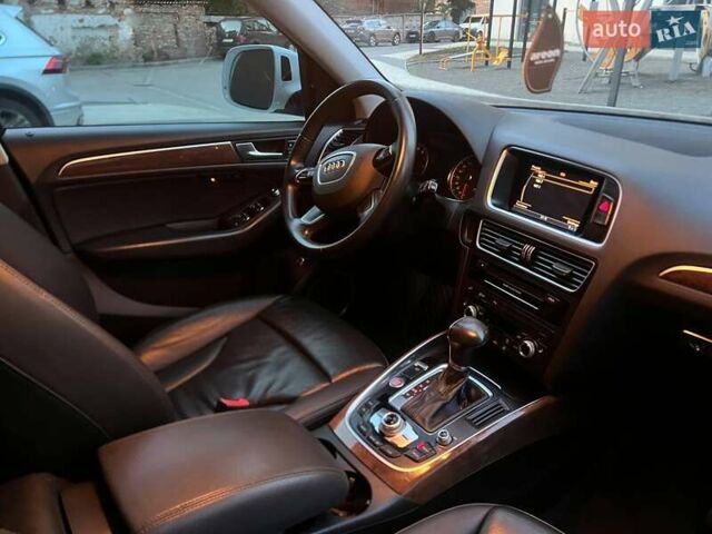 Белый Ауди Ку 5, объемом двигателя 1.98 л и пробегом 127 тыс. км за 15900 $, фото 12 на Automoto.ua