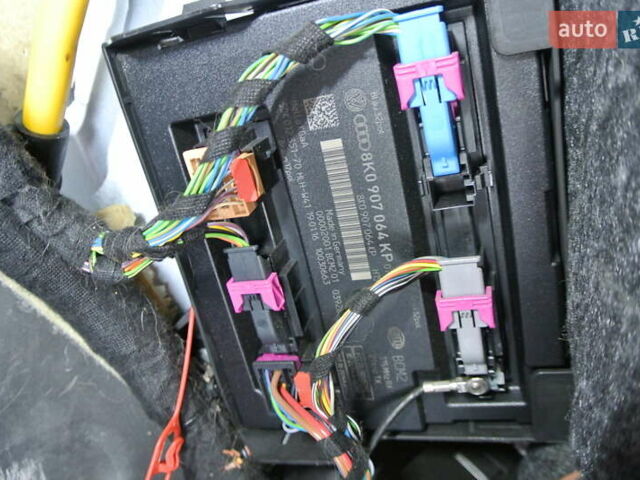 Белый Ауди Ку 5, объемом двигателя 1.98 л и пробегом 146 тыс. км за 17900 $, фото 32 на Automoto.ua