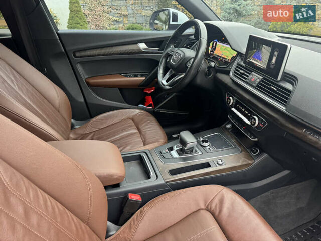 Білий Ауді Ку 5, об'ємом двигуна 2 л та пробігом 185 тис. км за 20990 $, фото 39 на Automoto.ua