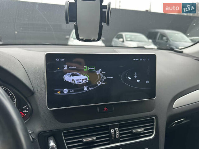 Белый Ауди Ку 5, объемом двигателя 2 л и пробегом 130 тыс. км за 17500 $, фото 39 на Automoto.ua