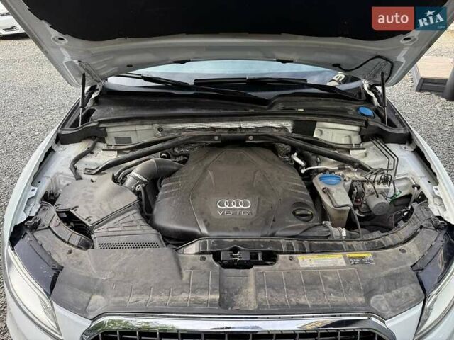 Белый Ауди Ку 5, объемом двигателя 2.97 л и пробегом 123 тыс. км за 20300 $, фото 48 на Automoto.ua