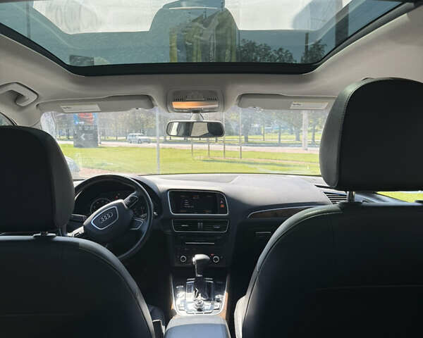 Белый Ауди Ку 5, объемом двигателя 0 л и пробегом 260 тыс. км за 17300 $, фото 16 на Automoto.ua