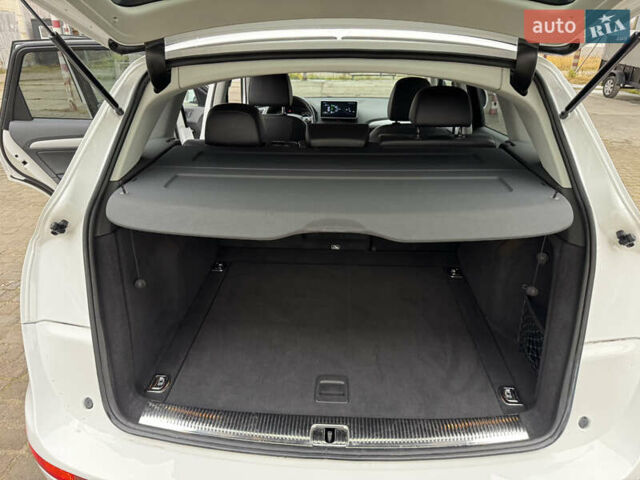 Белый Ауди Ку 5, объемом двигателя 2 л и пробегом 129 тыс. км за 15450 $, фото 61 на Automoto.ua