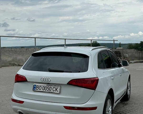 Белый Ауди Ку 5, объемом двигателя 1.98 л и пробегом 180 тыс. км за 18000 $, фото 3 на Automoto.ua