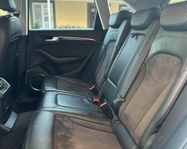 Белый Ауди Ку 5, объемом двигателя 1.97 л и пробегом 185 тыс. км за 20800 $, фото 11 на Automoto.ua