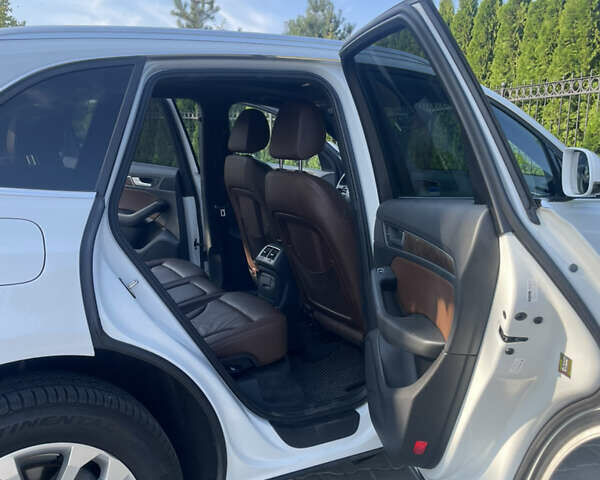 Ауди Ку 5 2016 в Одессе на Automoto.ua Белый Ауди Ку 5, объемом двигателя 2 л и пробегом 172 тыс. км за 17500 $, фото 5 на Automoto.ua