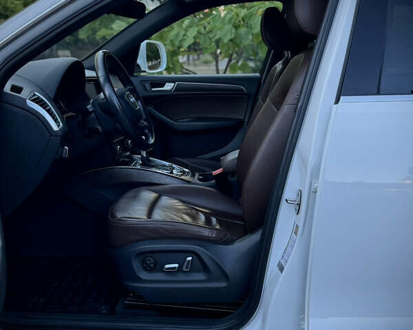 Белый Ауди Ку 5, объемом двигателя 1.98 л и пробегом 108 тыс. км за 19500 $, фото 24 на Automoto.ua