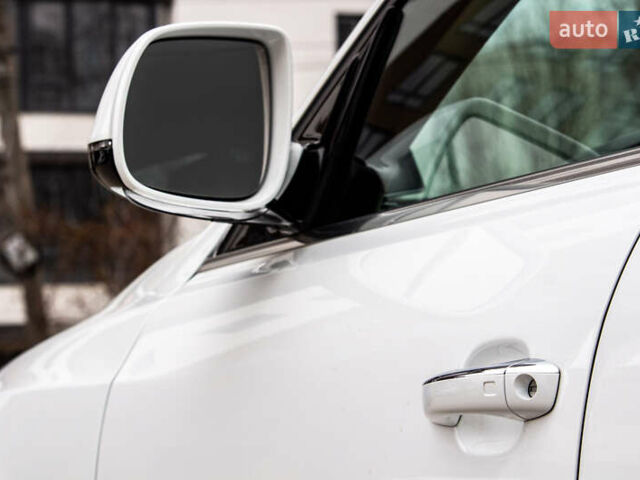 Белый Ауди Ку 5, объемом двигателя 1.98 л и пробегом 99 тыс. км за 15800 $, фото 16 на Automoto.ua