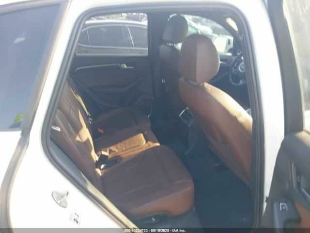 Білий Ауді Ку 5, об'ємом двигуна 2 л та пробігом 106 тис. км за 2900 $, фото 7 на Automoto.ua