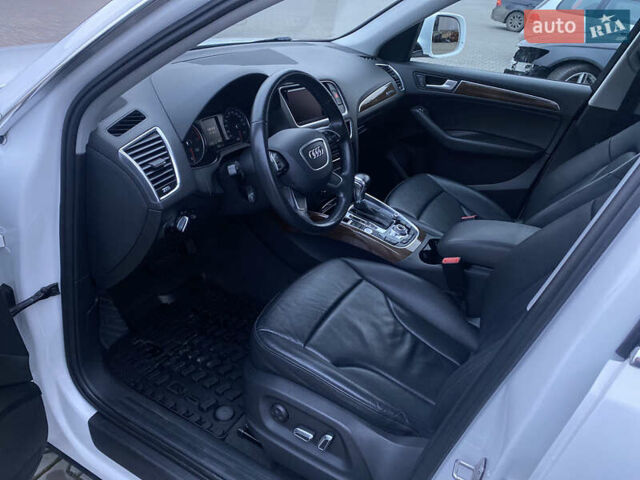 Белый Ауди Ку 5, объемом двигателя 2 л и пробегом 97 тыс. км за 18900 $, фото 15 на Automoto.ua