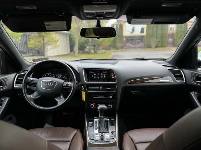 Білий Ауді Ку 5, об'ємом двигуна 2 л та пробігом 169 тис. км за 14800 $, фото 9 на Automoto.ua