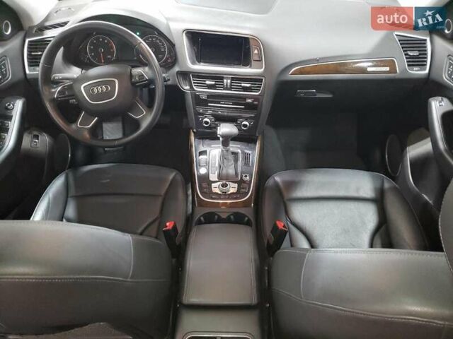 Білий Ауді Ку 5, об'ємом двигуна 1.98 л та пробігом 151 тис. км за 2950 $, фото 7 на Automoto.ua