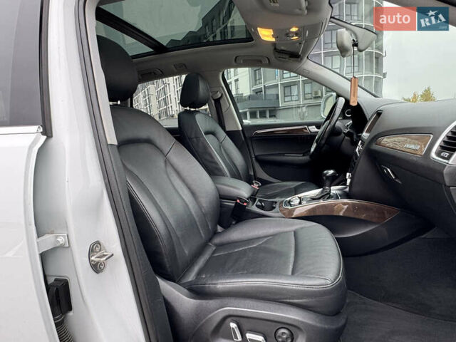 Белый Ауди Ку 5, объемом двигателя 3 л и пробегом 179 тыс. км за 17900 $, фото 28 на Automoto.ua