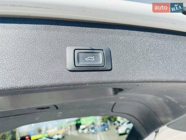 Белый Ауди Ку 5, объемом двигателя 1.98 л и пробегом 170 тыс. км за 18500 $, фото 13 на Automoto.ua