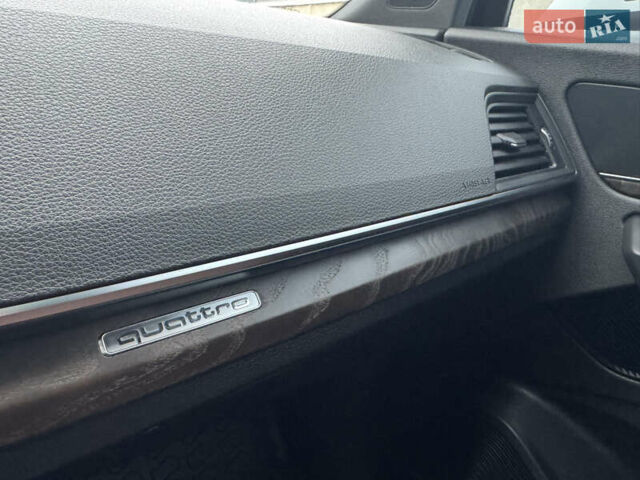 Білий Ауді Ку 5, об'ємом двигуна 2 л та пробігом 185 тис. км за 20990 $, фото 53 на Automoto.ua