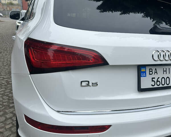 Белый Ауди Ку 5, объемом двигателя 1.98 л и пробегом 178 тыс. км за 17000 $, фото 7 на Automoto.ua