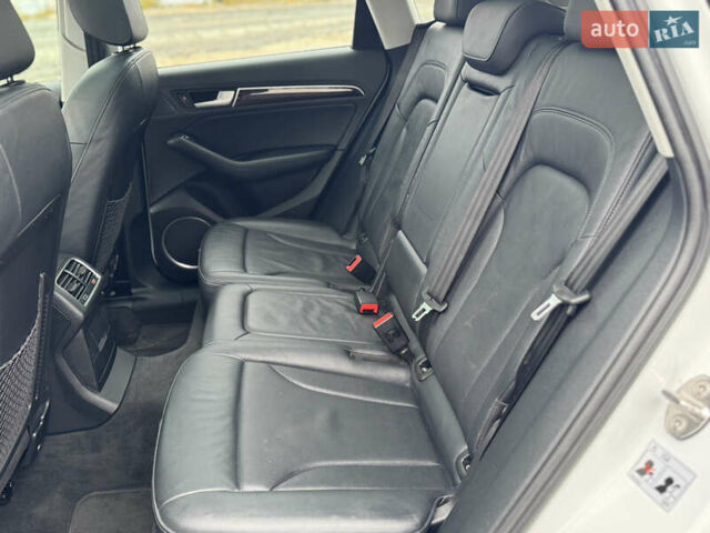 Белый Ауди Ку 5, объемом двигателя 3 л и пробегом 179 тыс. км за 17900 $, фото 16 на Automoto.ua