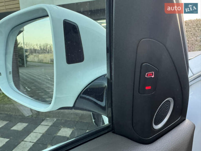 Білий Ауді Ку 5, об'ємом двигуна 2 л та пробігом 173 тис. км за 15700 $, фото 45 на Automoto.ua