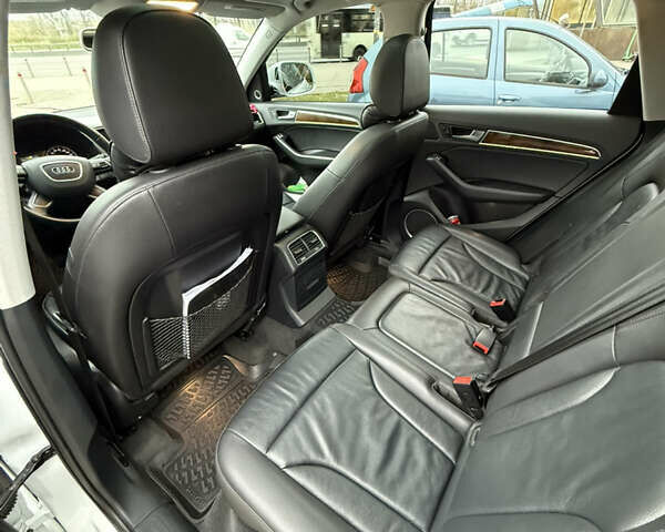 Белый Ауди Ку 5, объемом двигателя 1.98 л и пробегом 141 тыс. км за 17500 $, фото 9 на Automoto.ua