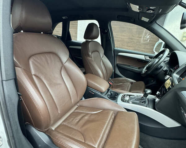 Белый Ауди Ку 5, объемом двигателя 2 л и пробегом 126 тыс. км за 19900 $, фото 22 на Automoto.ua