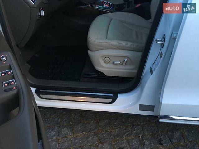 Белый Ауди Ку 5, объемом двигателя 2 л и пробегом 174 тыс. км за 15300 $, фото 69 на Automoto.ua