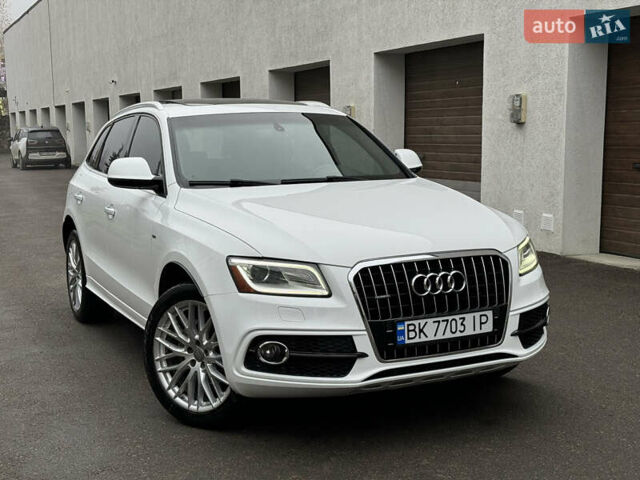 Белый Ауди Ку 5, объемом двигателя 2 л и пробегом 126 тыс. км за 19900 $, фото 1 на Automoto.ua
