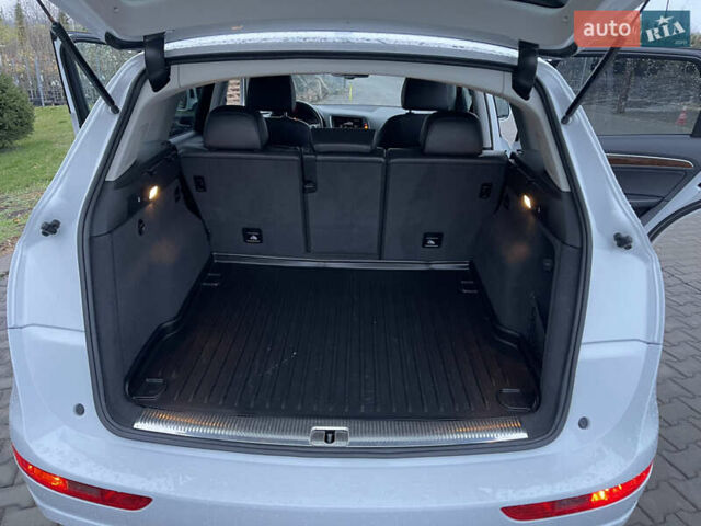 Белый Ауди Ку 5, объемом двигателя 2 л и пробегом 233 тыс. км за 15500 $, фото 26 на Automoto.ua